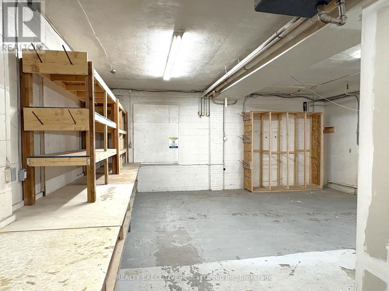 B - 245 MATTAWA STREET Image 11