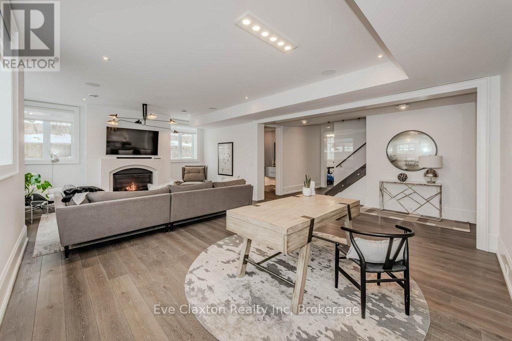 31 REID COURT Image 32