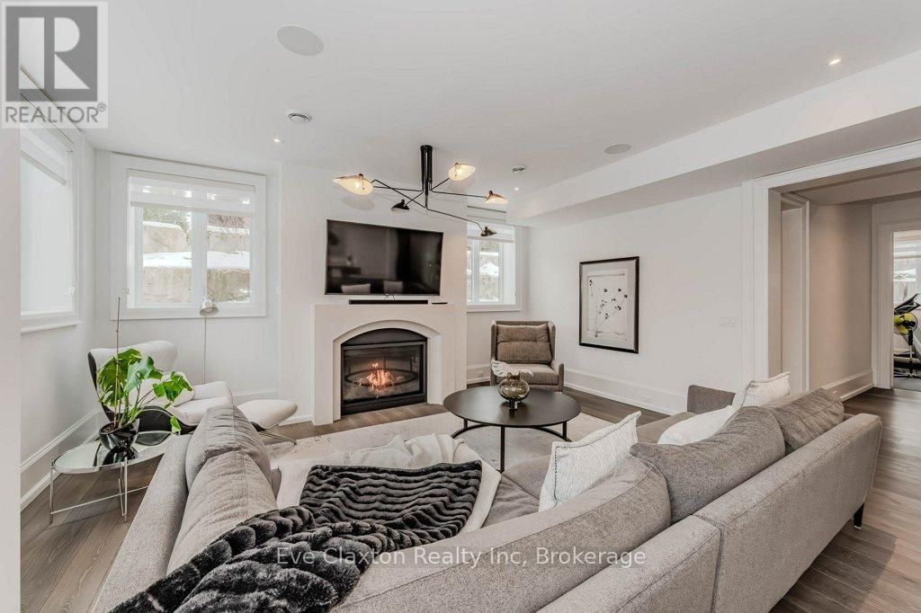 31 REID COURT Image 33