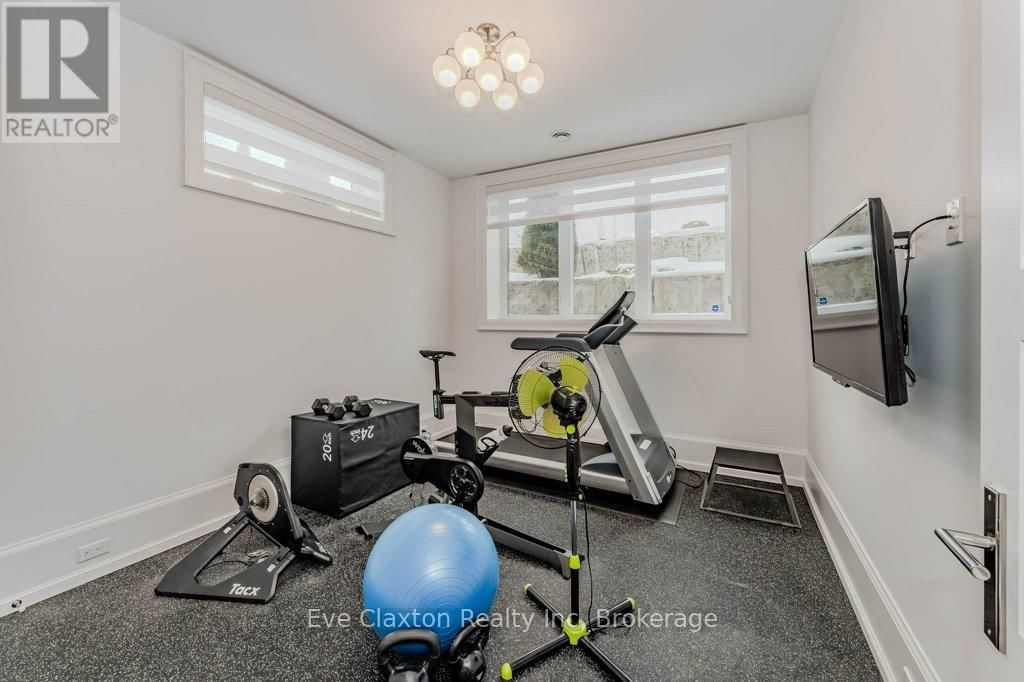 31 REID COURT Image 40