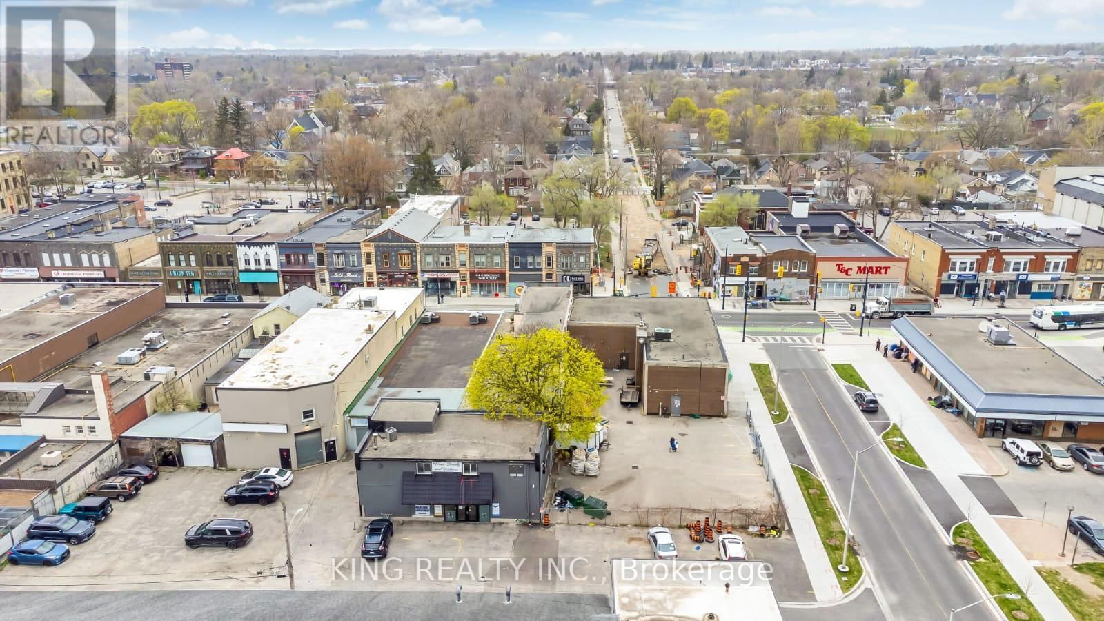 389 LYLE STREET Image 1