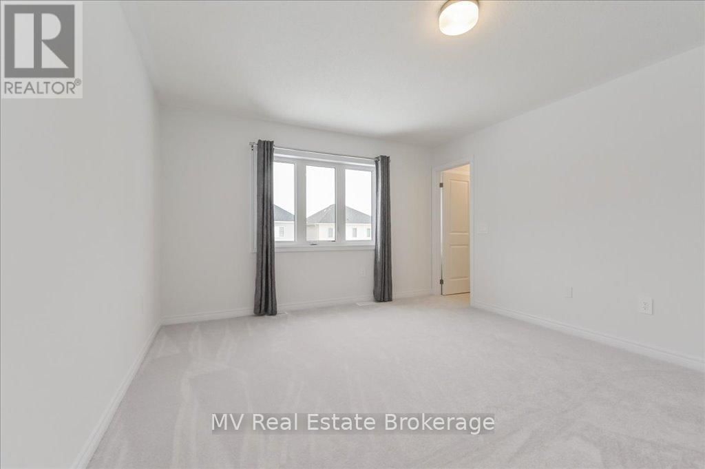 82 SPICER STREET Image 32