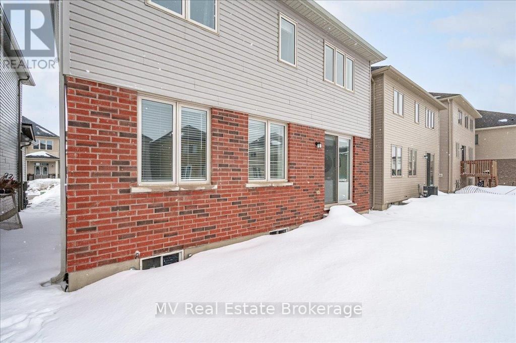 82 SPICER STREET Image 39