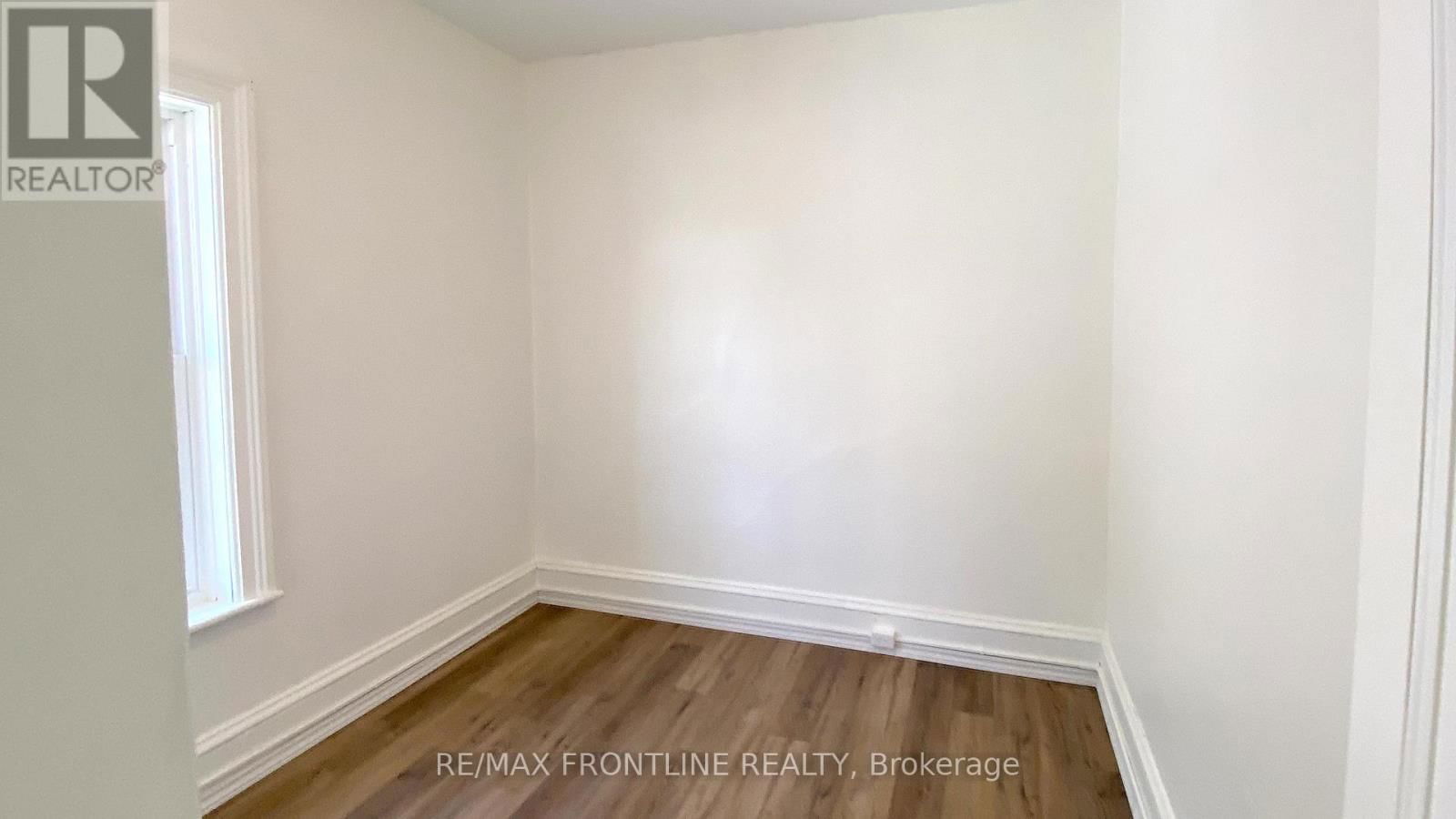 44 DRUMMOND STREET EAST Image 15