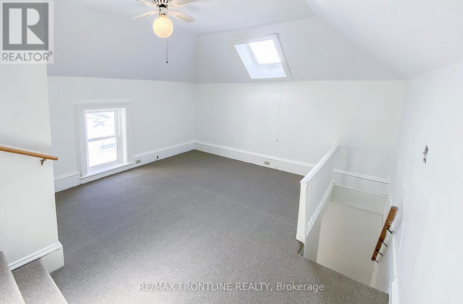 44 DRUMMOND STREET EAST Image 17