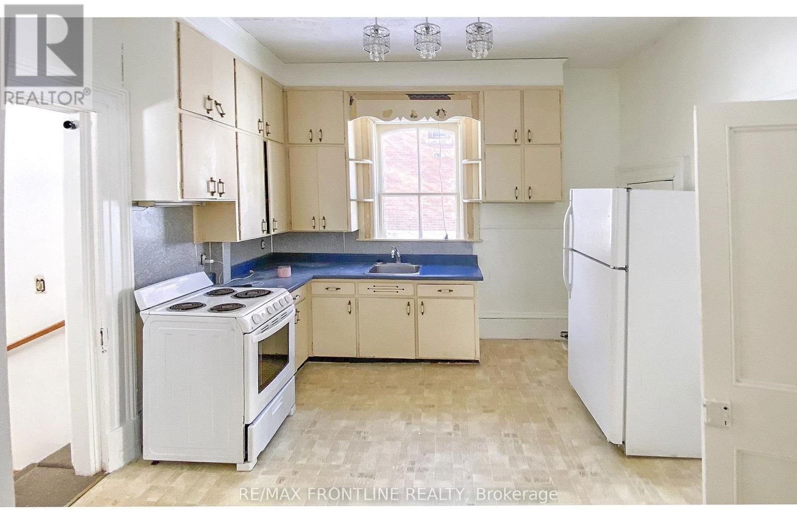 44 DRUMMOND STREET EAST Image 20