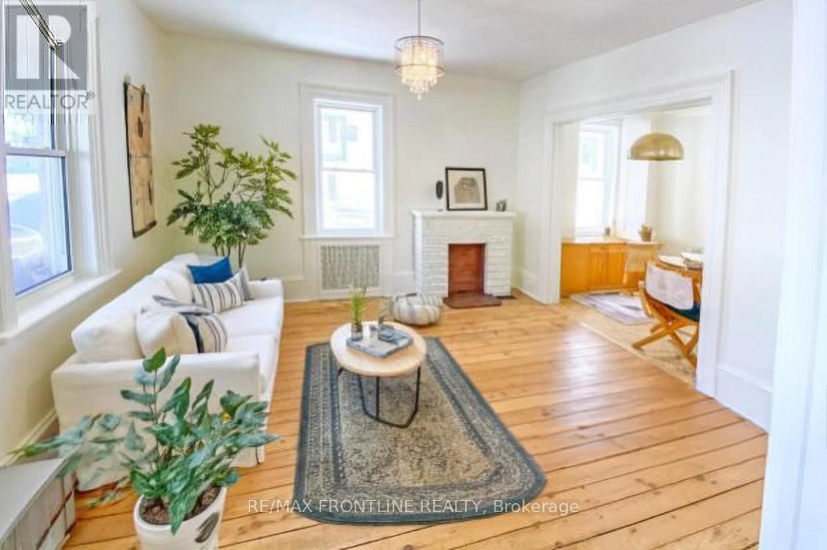 44 DRUMMOND STREET EAST Image 4
