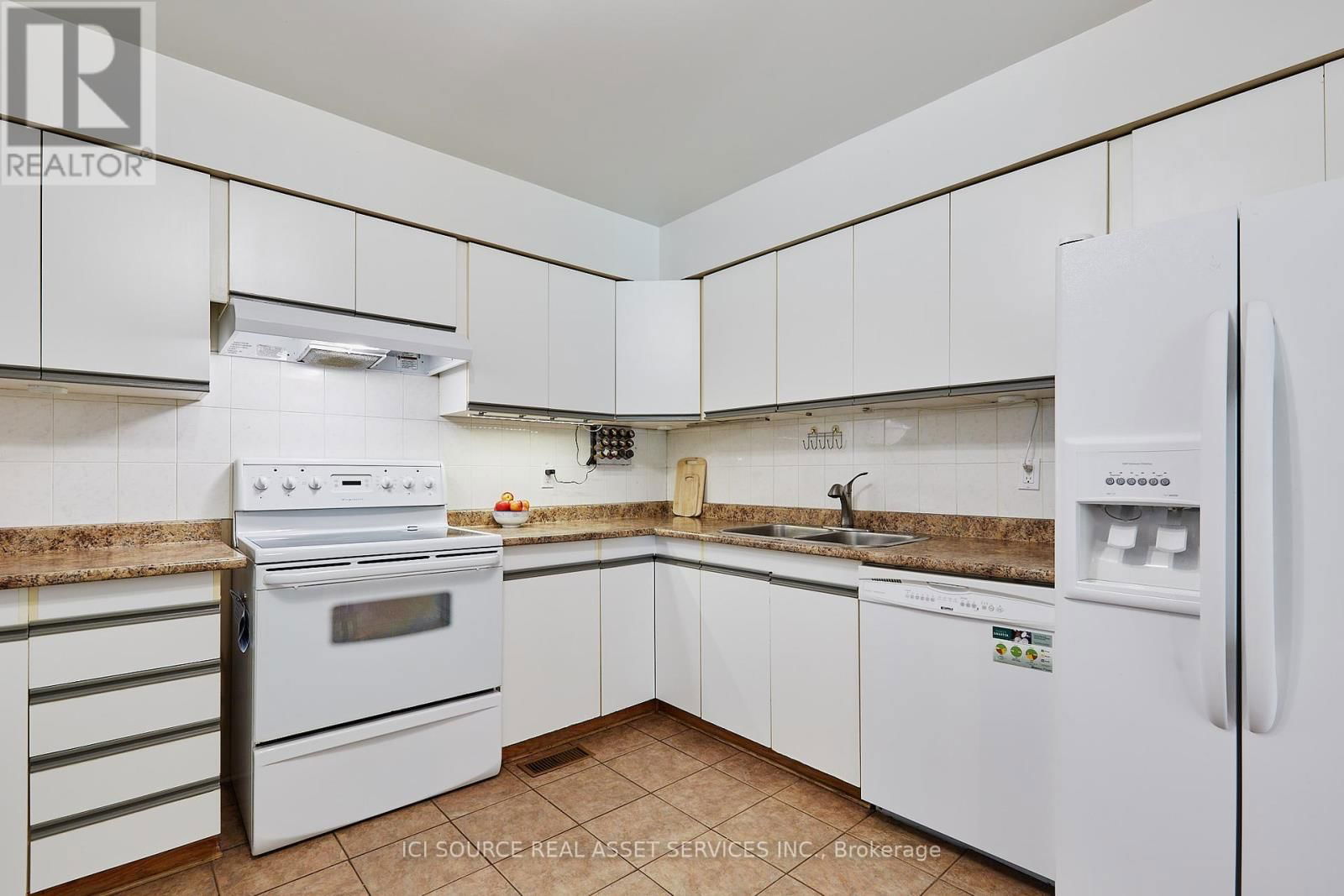 505 SANDHAMN PRIVATE Image 8