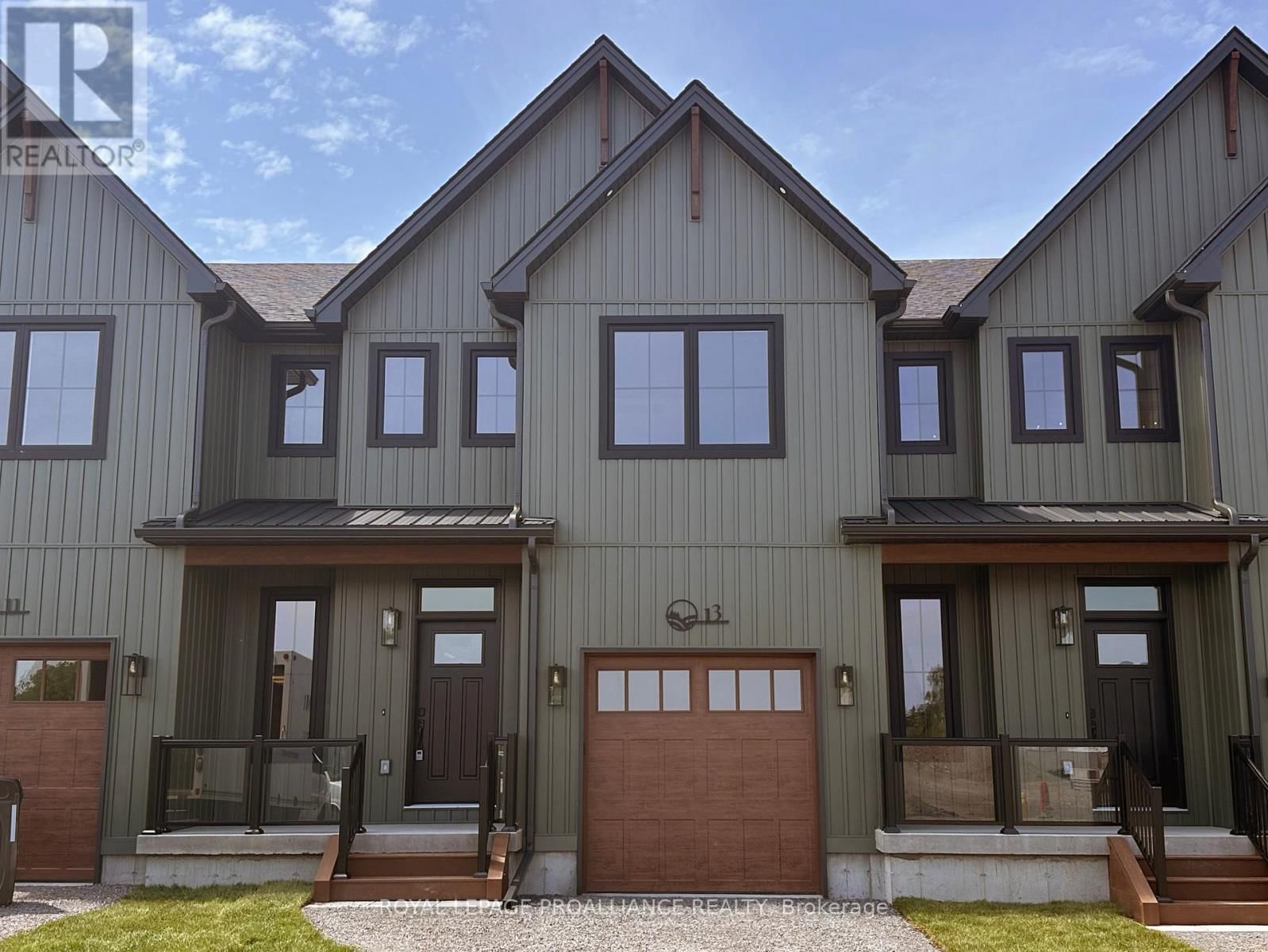 13 HOLLINGSWORTH STREET Image 1