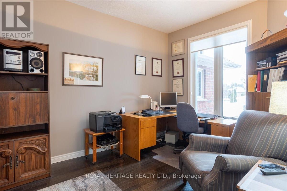 20 ISLAND BAY DRIVE Image 13