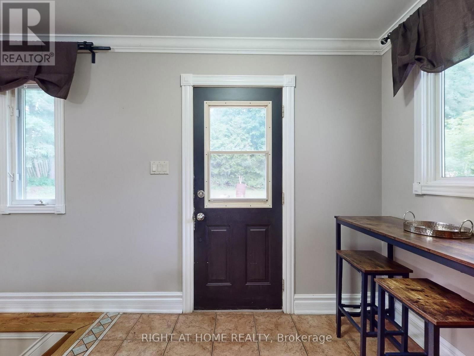 1 KENNETH AVENUE Image 13