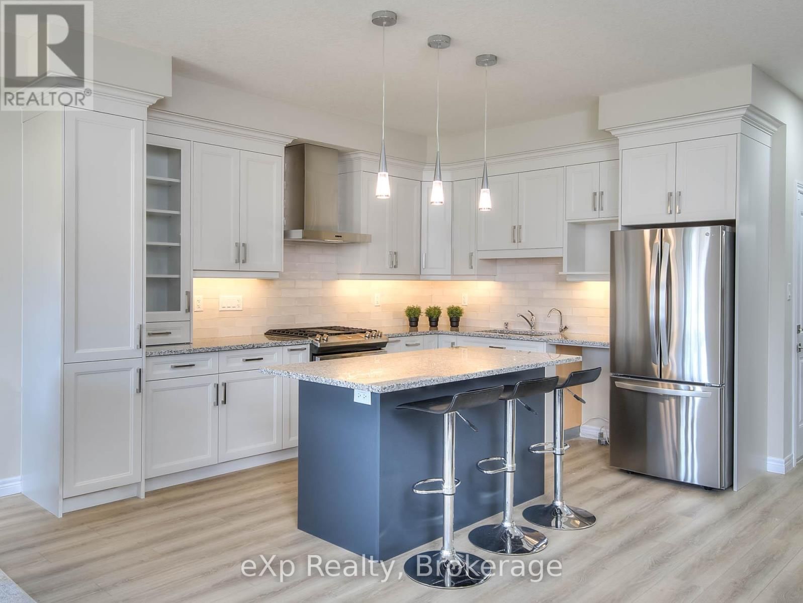 40 - 350 O'LOANE AVENUE Image 13