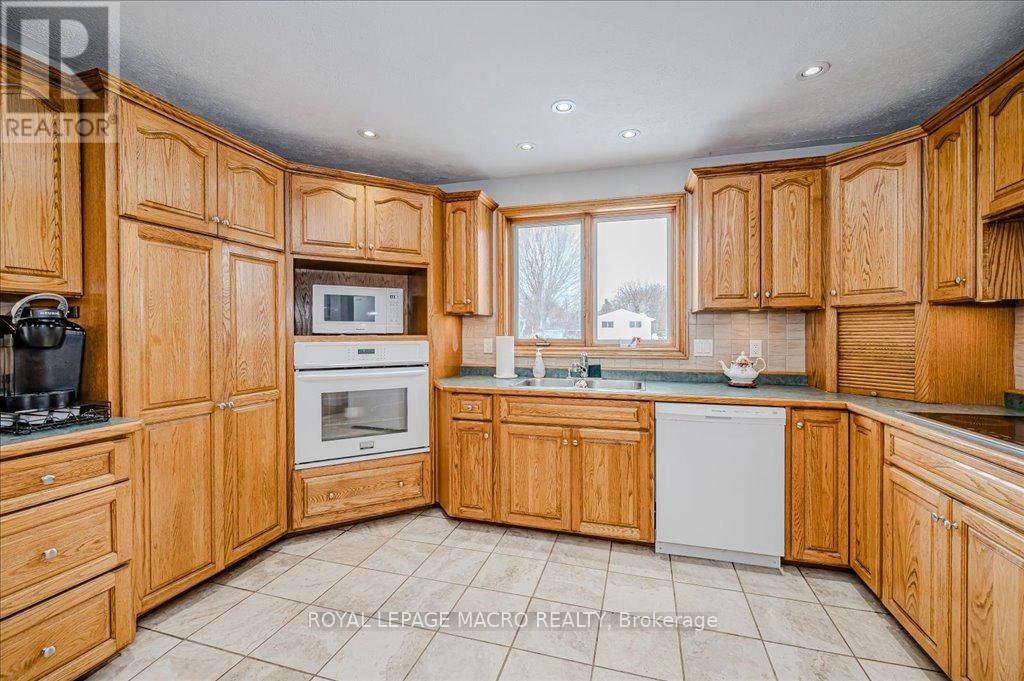 516 CONC 14 WALPOLE ROAD Image 20