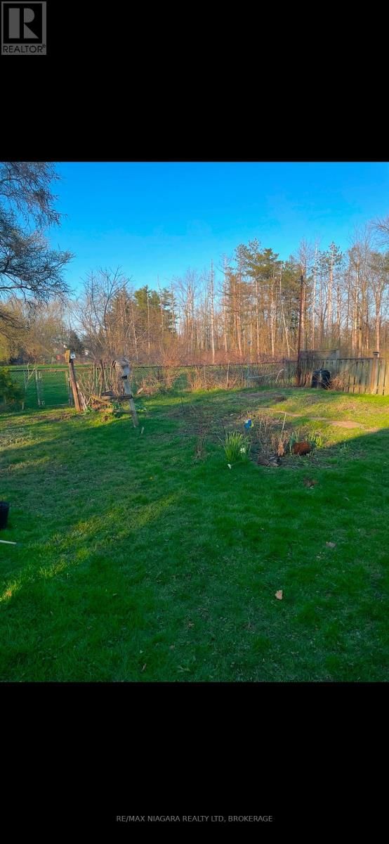 5590 GLAMIS CRESCENT Image 12