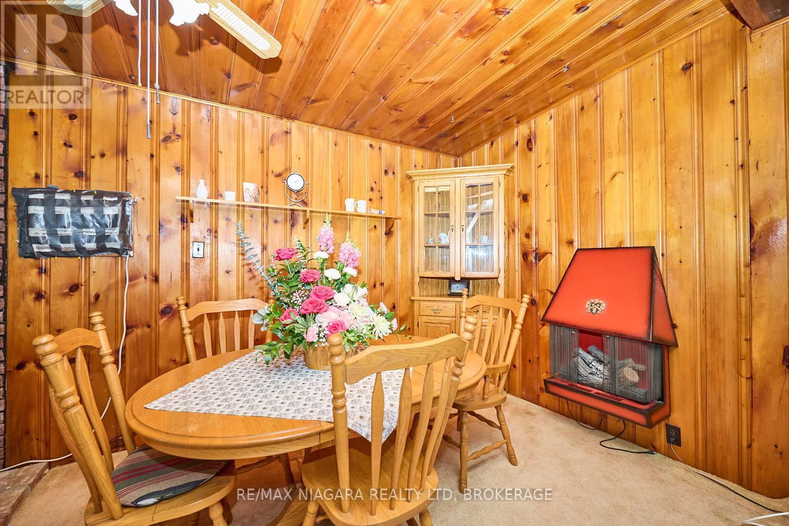 5590 GLAMIS CRESCENT Image 4