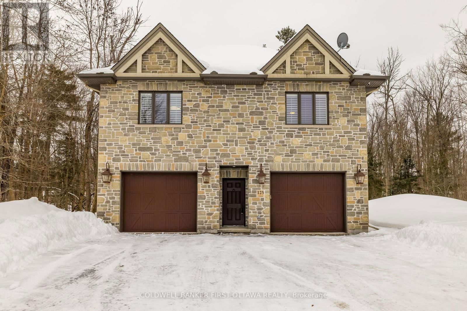 125 & 126 MUNRO LANE Image 33