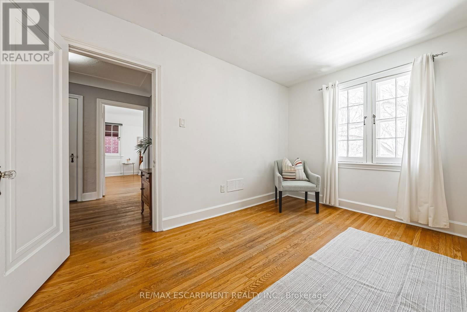 34 CHEDOKE AVENUE Image 23