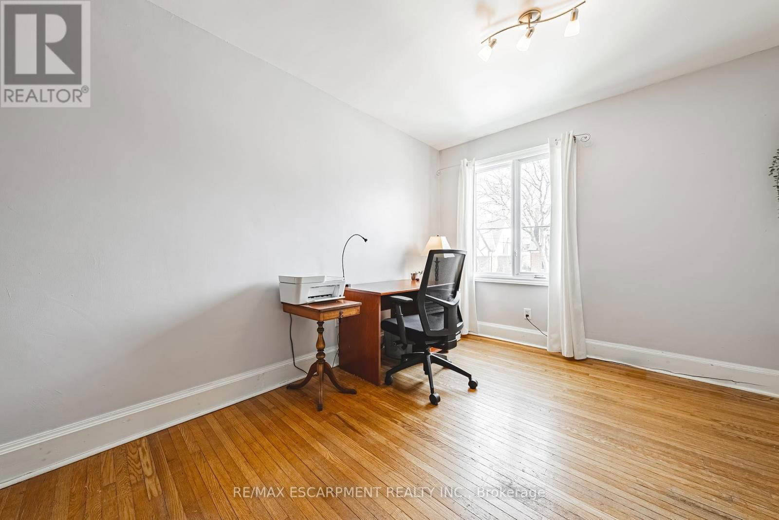34 CHEDOKE AVENUE Image 25