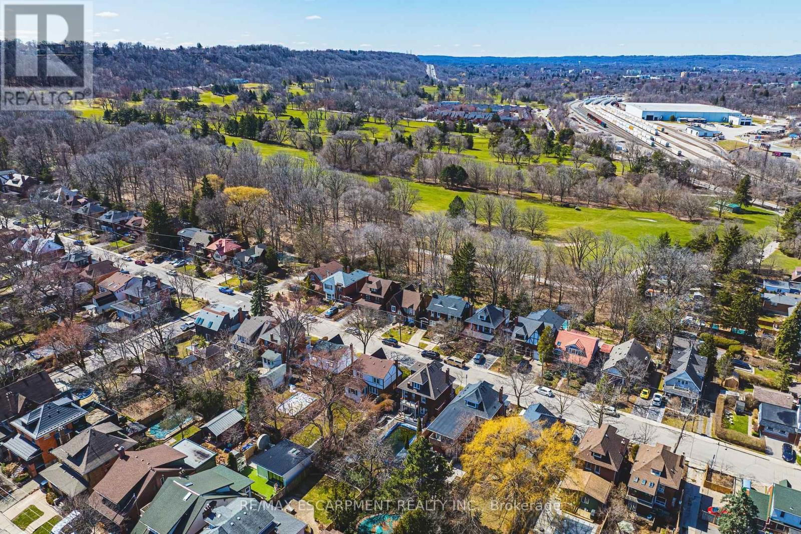 34 CHEDOKE AVENUE Image 38