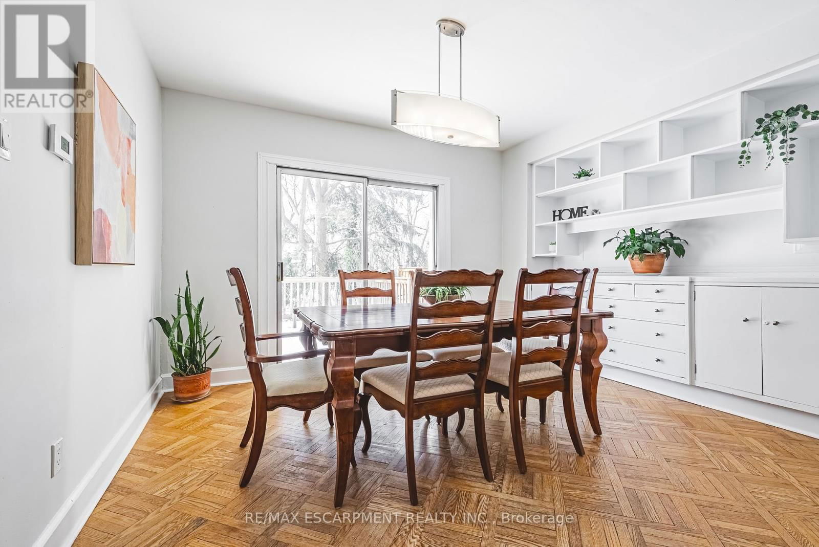 34 CHEDOKE AVENUE Image 8