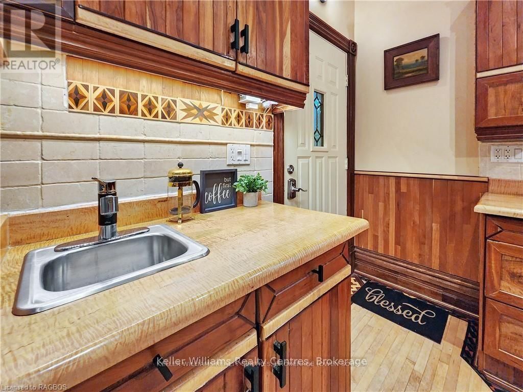 220 MARSH STREET Image 13