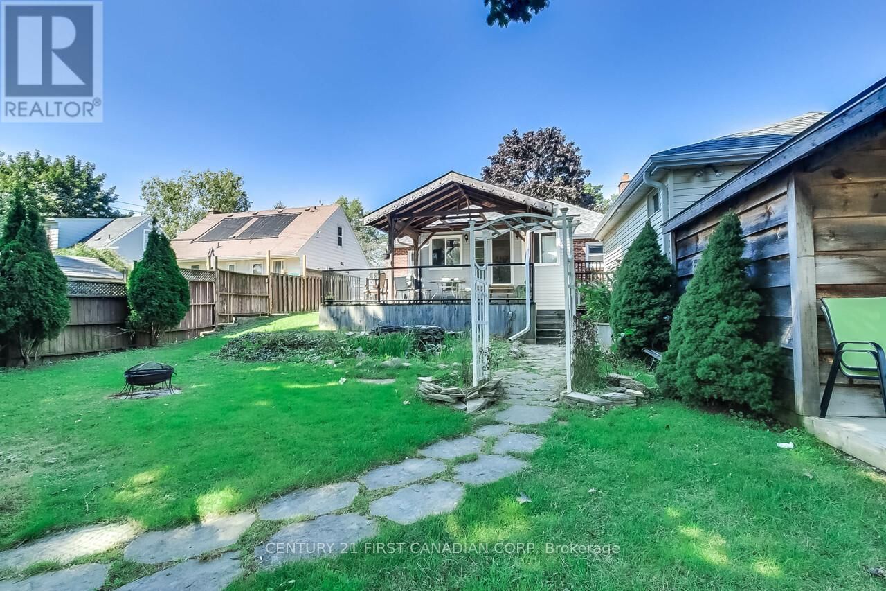 1891 PARKHURST AVENUE Image 20