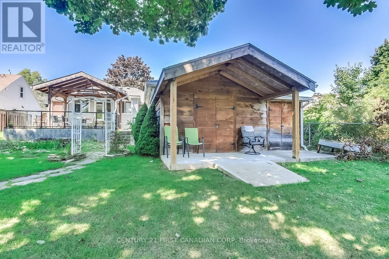 1891 PARKHURST AVENUE Image 22