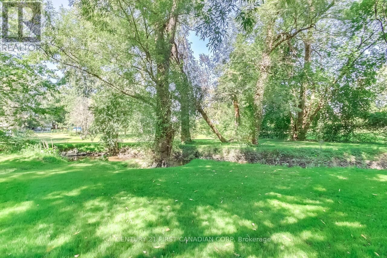 1891 PARKHURST AVENUE Image 27