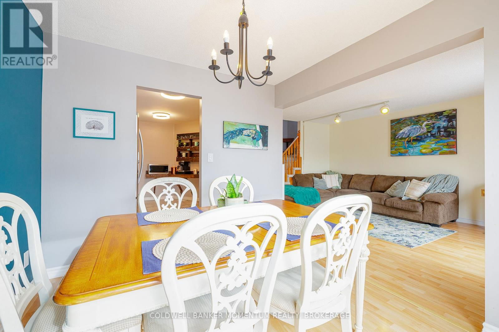 6 RANNIE COURT Image 11