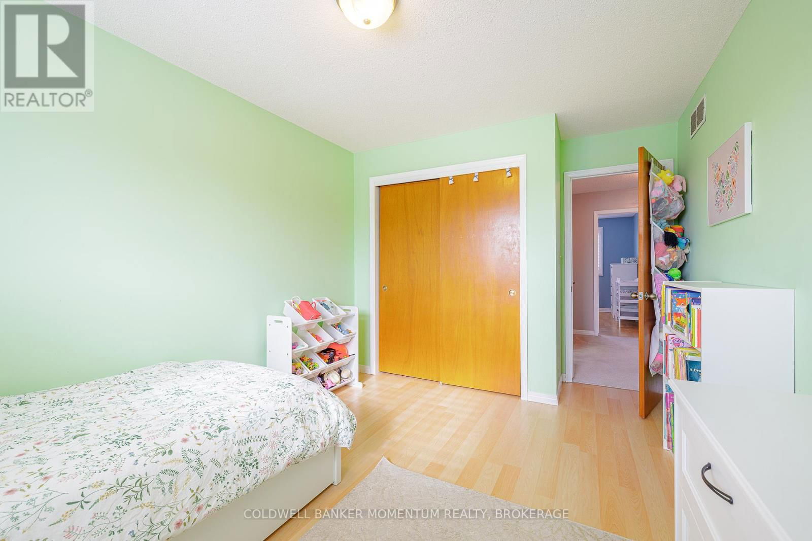 6 RANNIE COURT Image 20