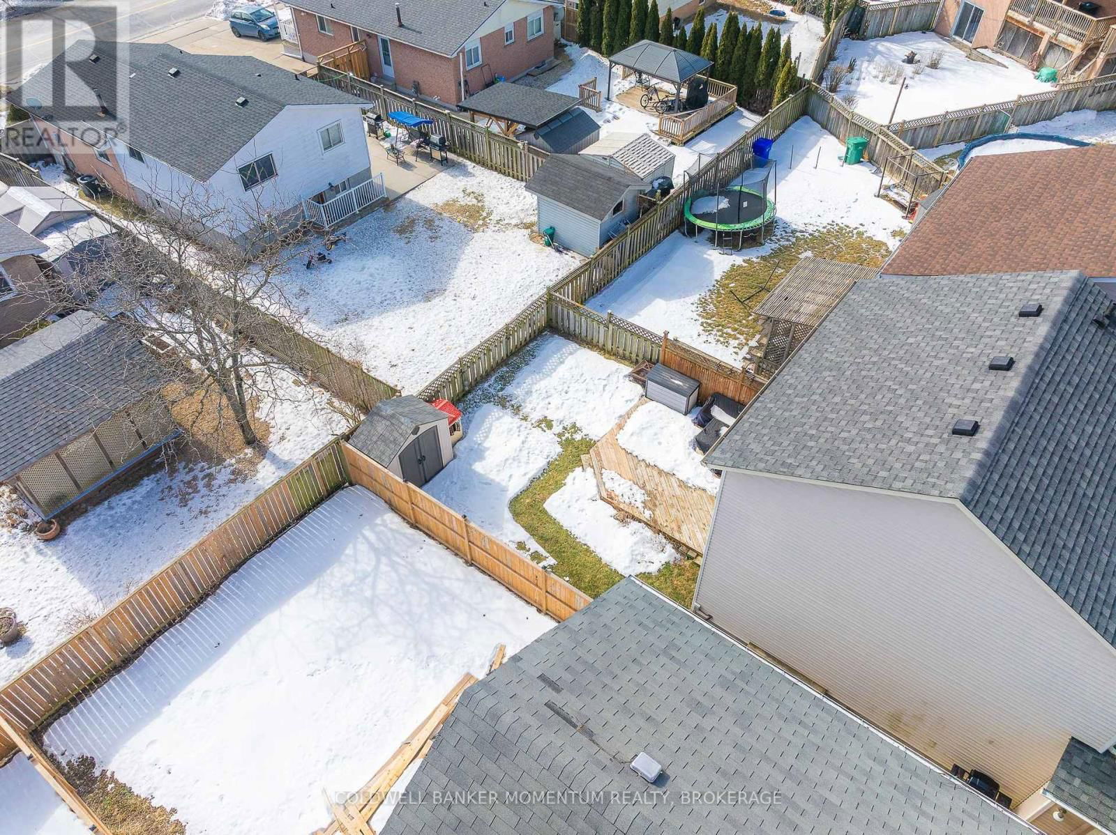 6 RANNIE COURT Image 30