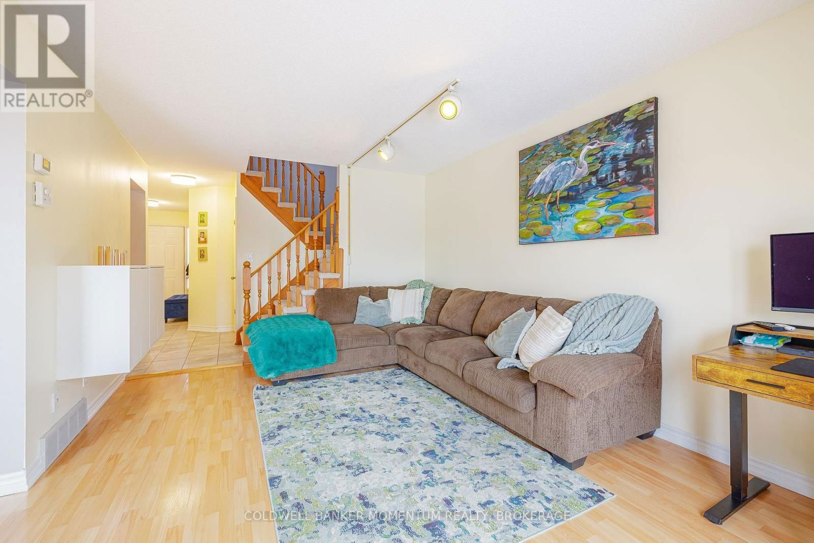 6 RANNIE COURT Image 6