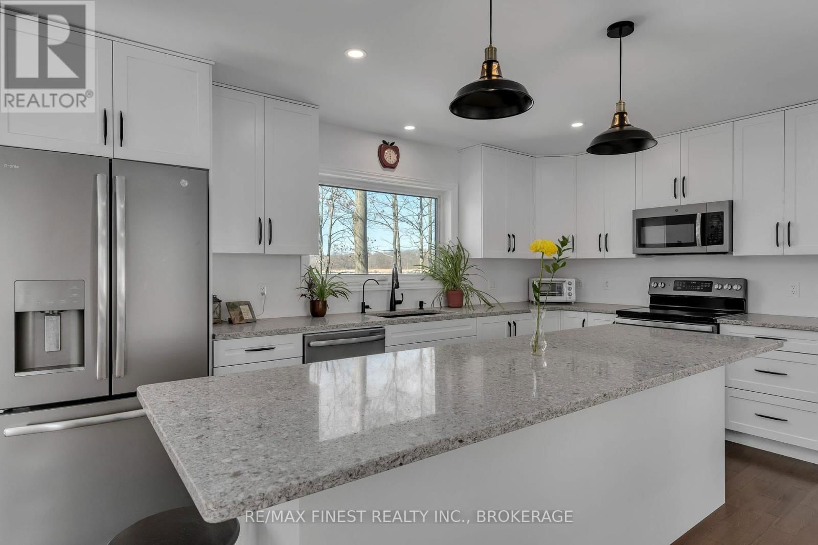 3855 HIDEAWAY LANE Image 13