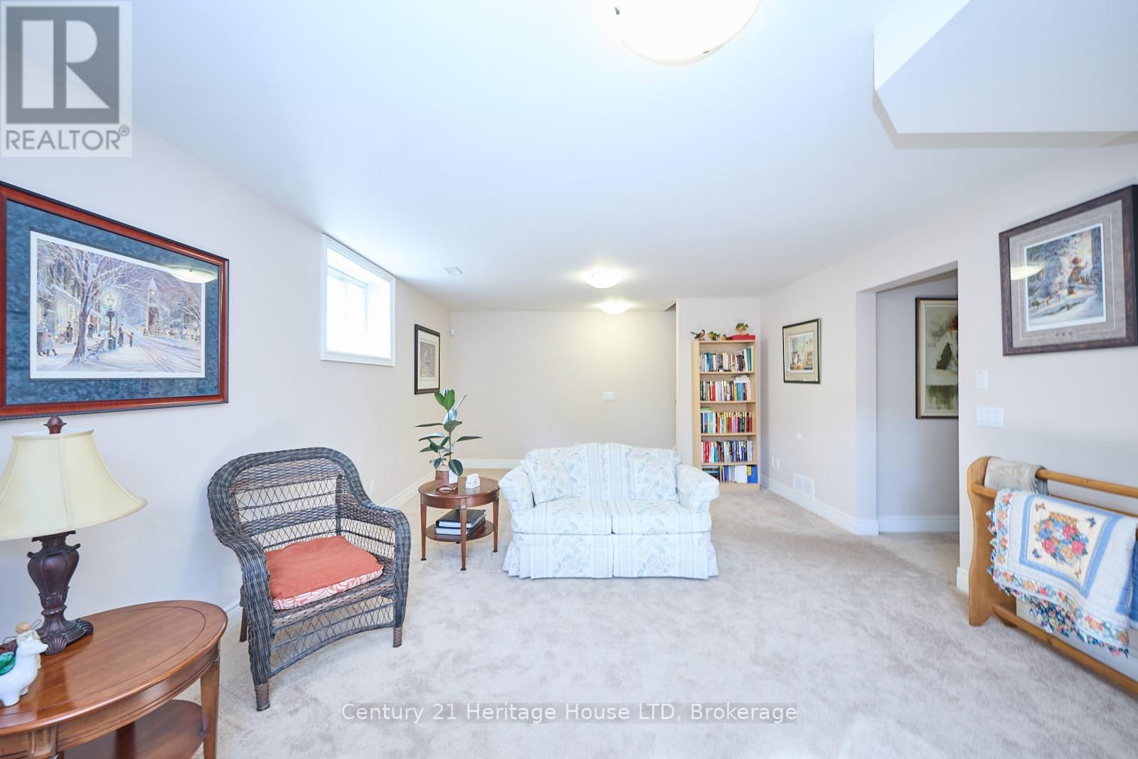 3281 CHARLESTON DRIVE Image 34