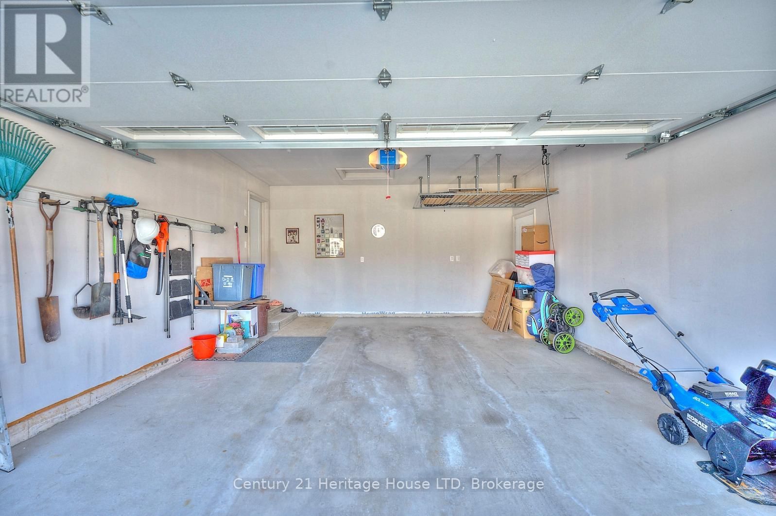 3281 CHARLESTON DRIVE Image 38