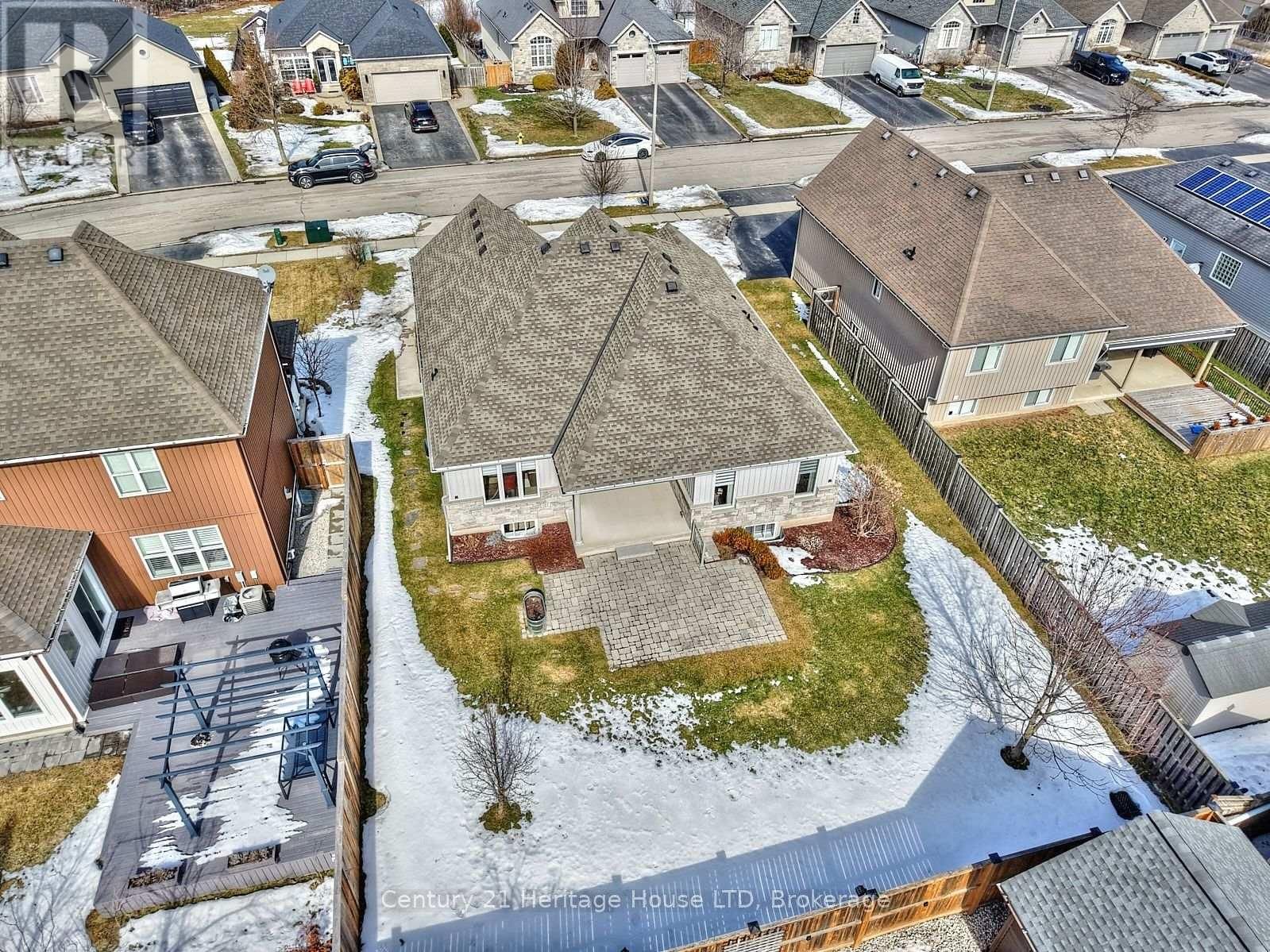 3281 CHARLESTON DRIVE Image 43
