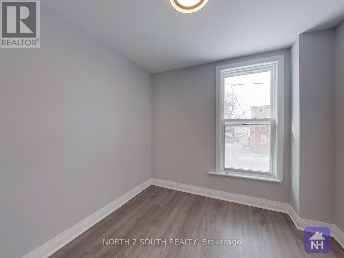 190 STEWART STREET Image 13