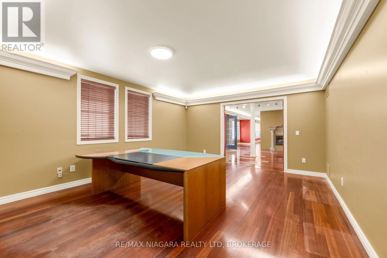 4850 HILLSIDE DRIVE Image 6