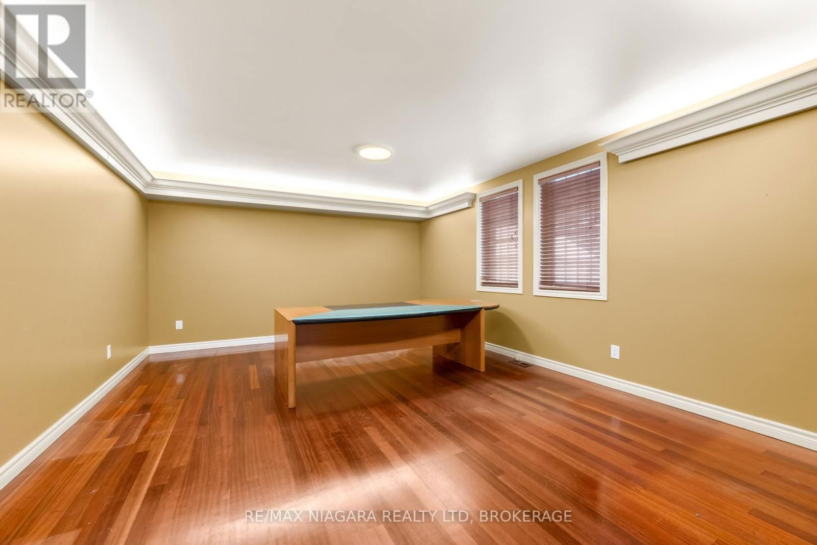 4850 HILLSIDE DRIVE Image 7
