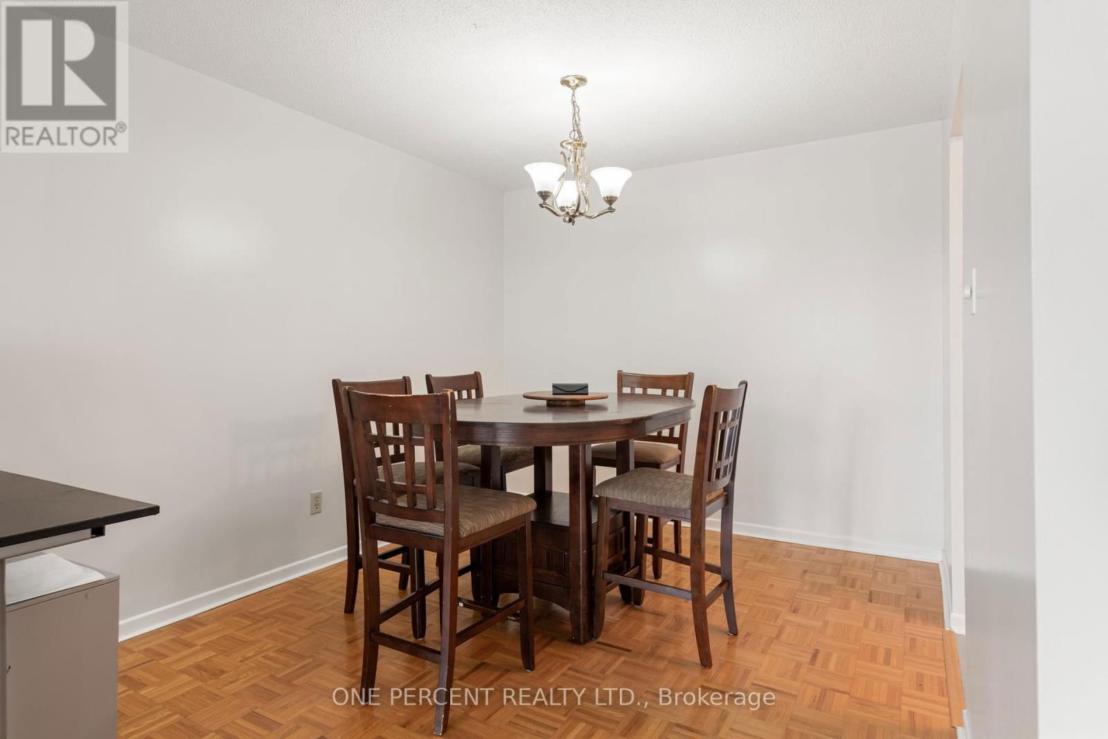 502 - 309 CUMBERLAND STREET Image 10