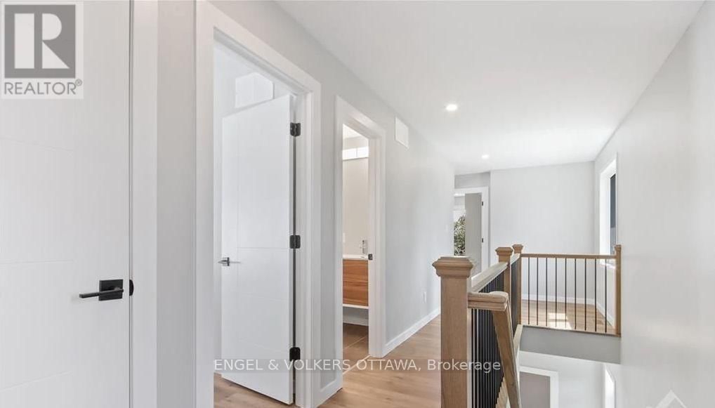 A - 1377 MAXIME STREET Image 10