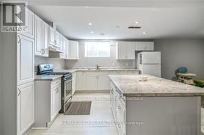 4 - 5490 PRINCE EDWARD AVENUE Image 16