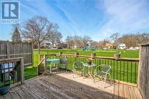 4 - 5490 PRINCE EDWARD AVENUE Image 23