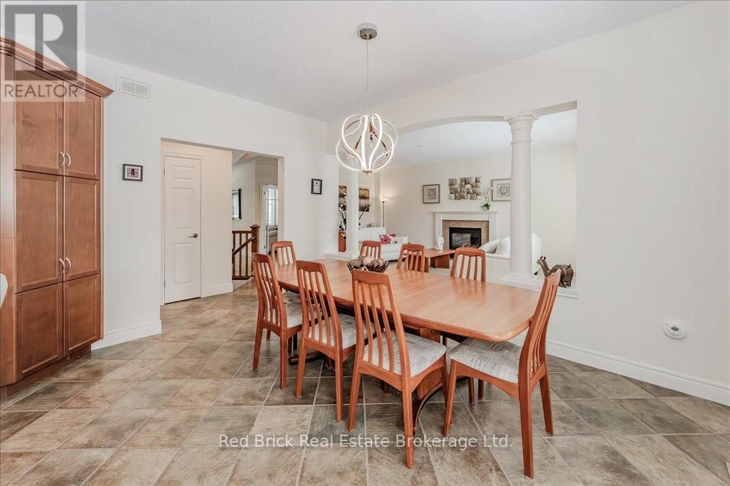 5 BRIGHT LANE Image 15