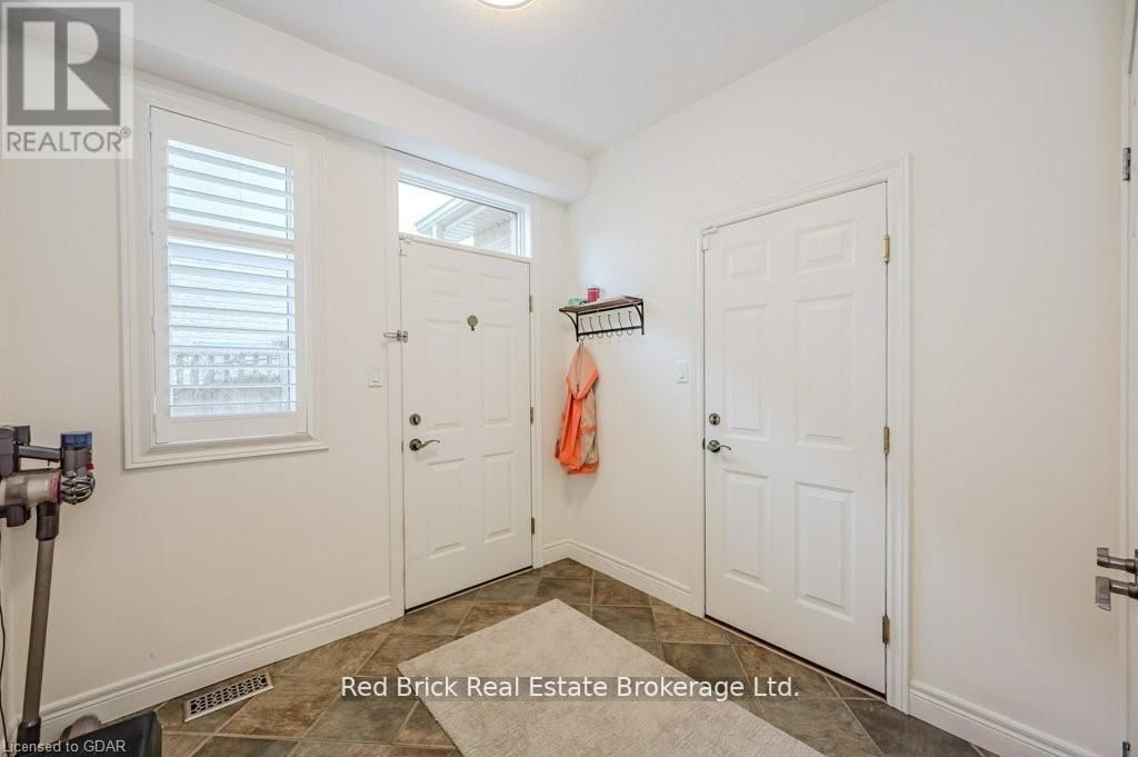 5 BRIGHT LANE Image 34