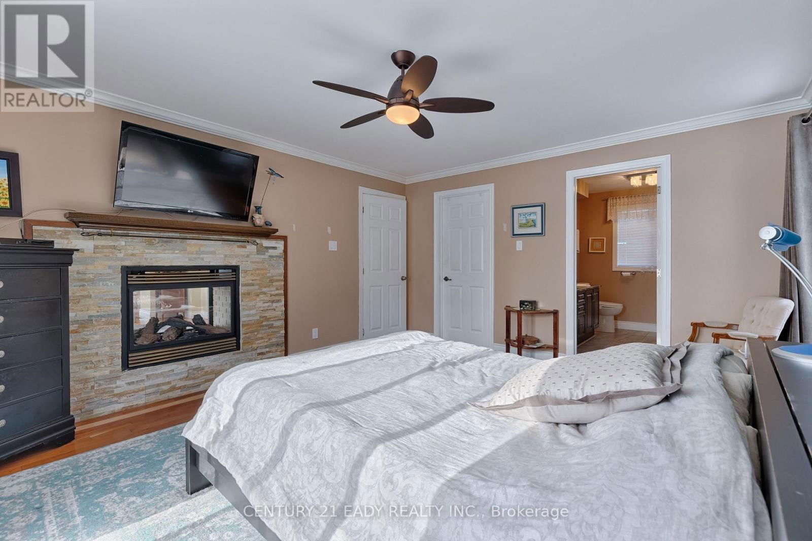 145 APPEL LANE Image 31