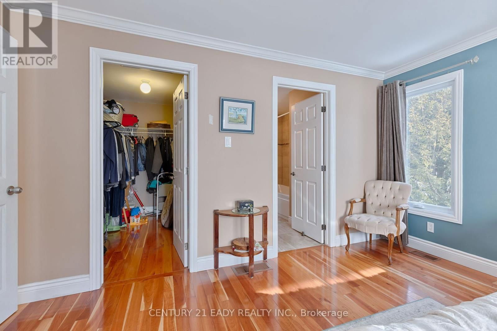 145 APPEL LANE Image 32
