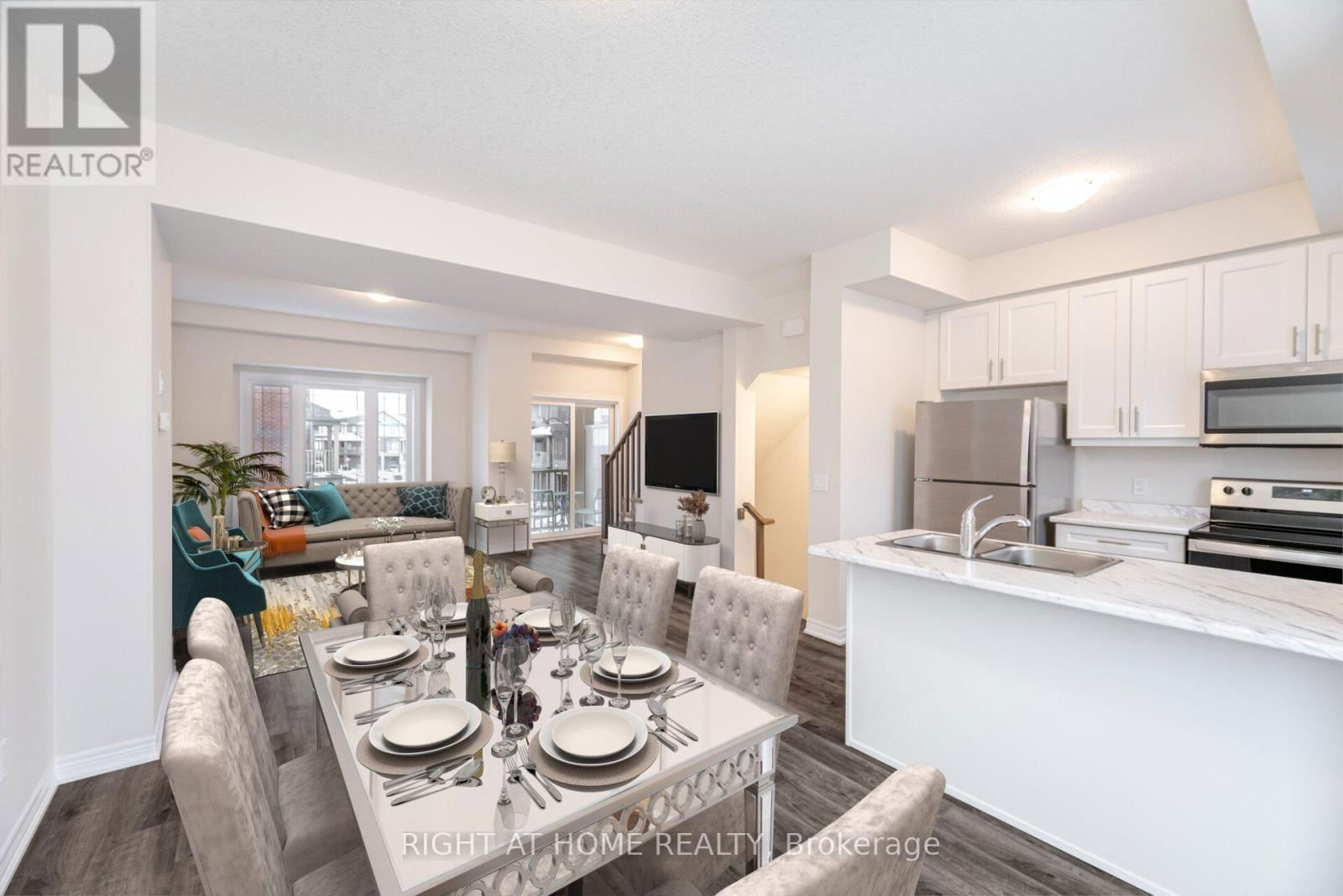 44 - 19 PICARDY DRIVE Image 1