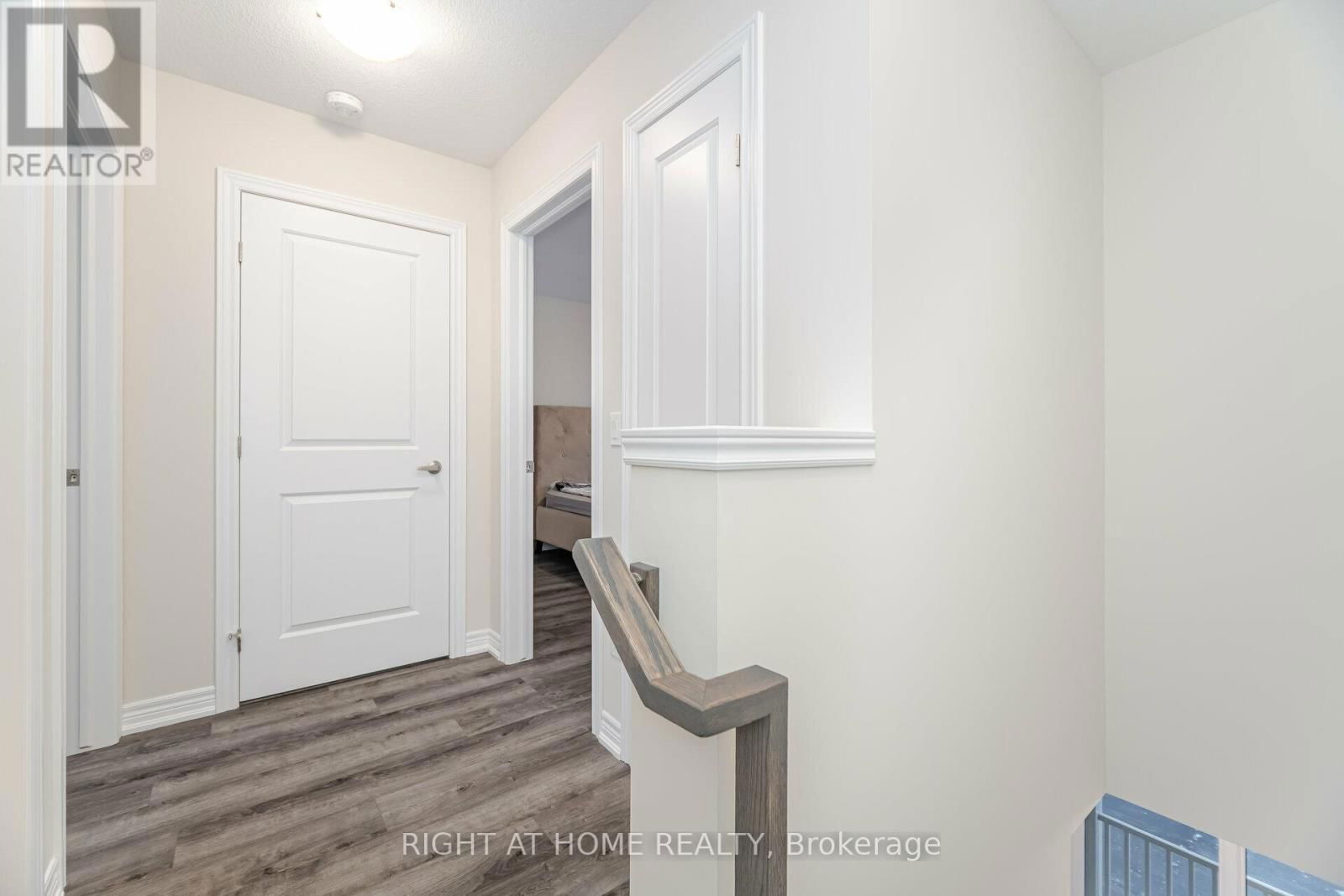 44 - 19 PICARDY DRIVE Image 22