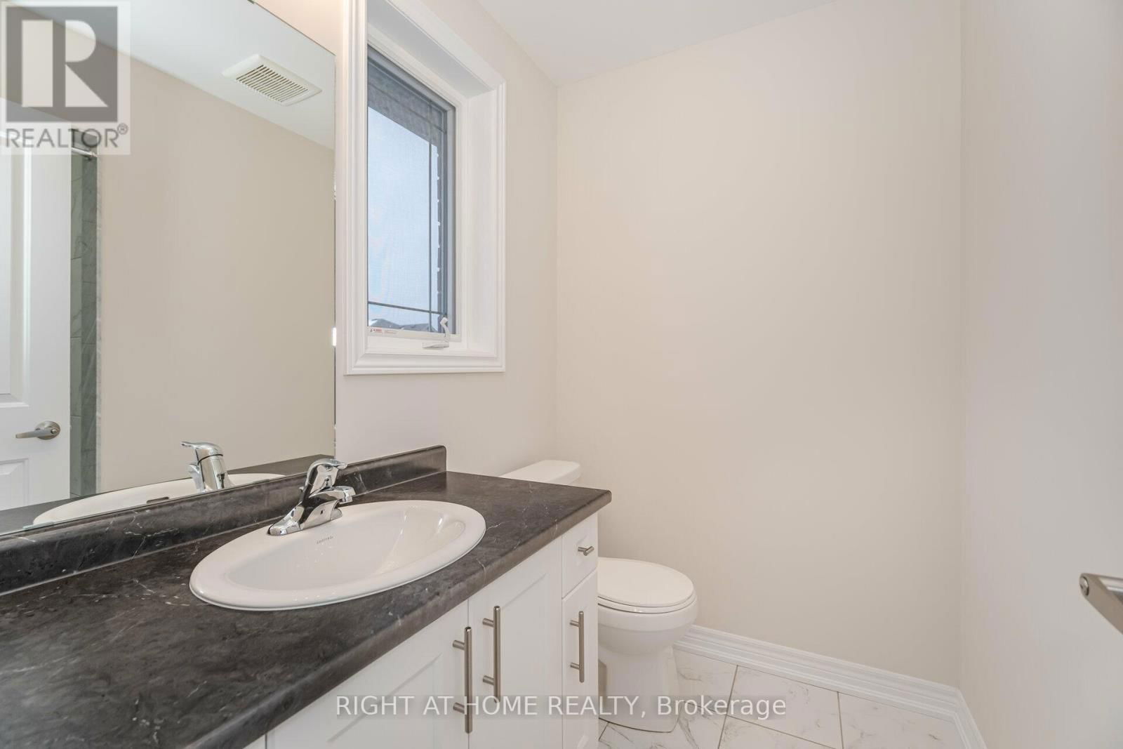 44 - 19 PICARDY DRIVE Image 26